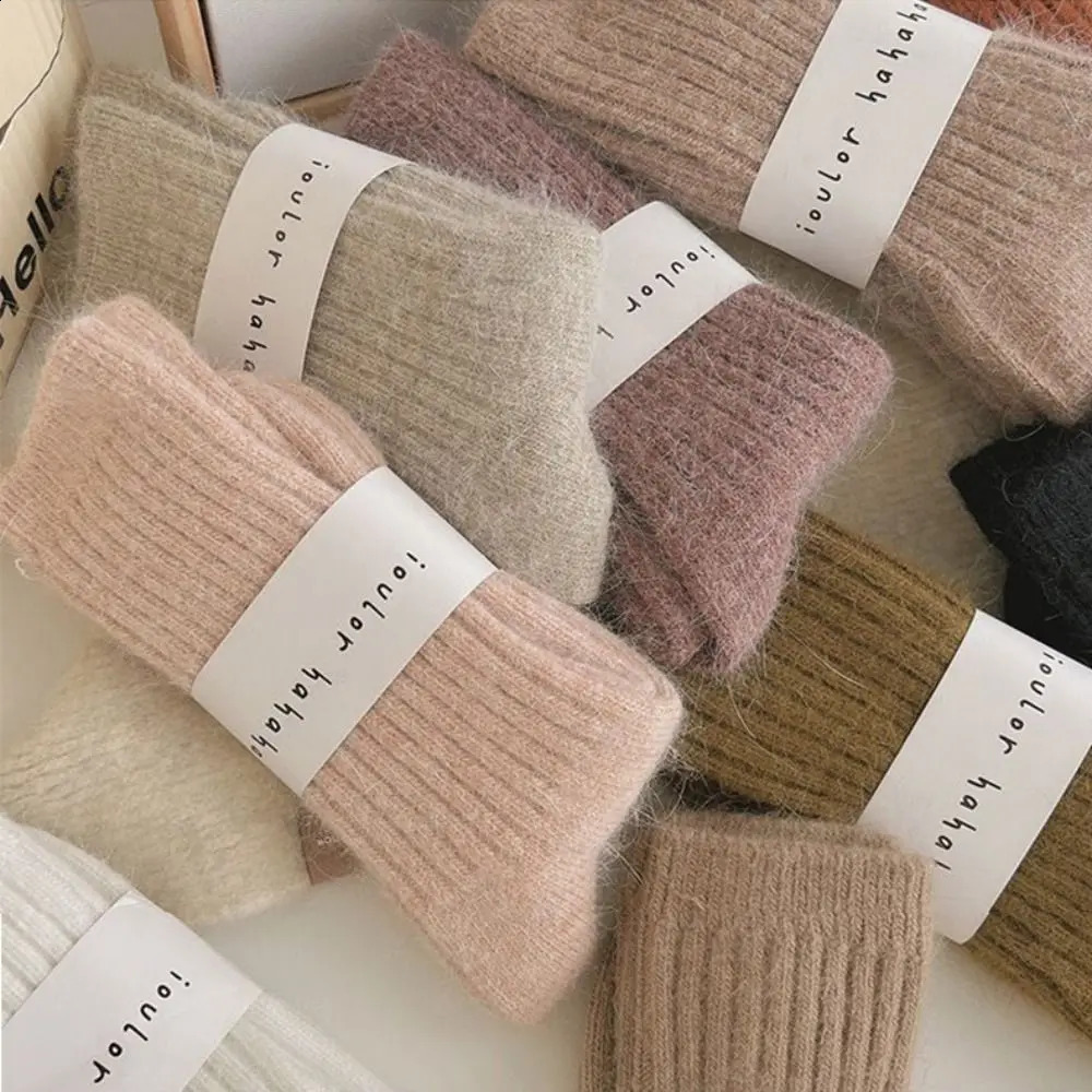 Fashion Cashmere Winter Warm Velvet Socks Thermal Thick Mid Tube Socks Stripes Long Socks For Women 250827