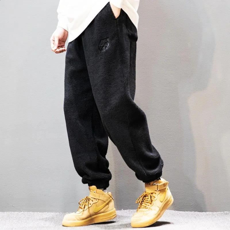 Autumn Winter Men Big Size Lamb Fleece Sweatpants Y2k Vintage Coffee Streetwear Fashion Male Clothes Casual Warm Trousers 250827