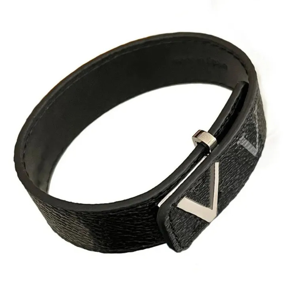Charm Bracelets Luxury Men Leather bracelet designer bracelet Bangle Black With Womens Birthday Gifts Bangle Hand Jewelry Christmas Fashion Style