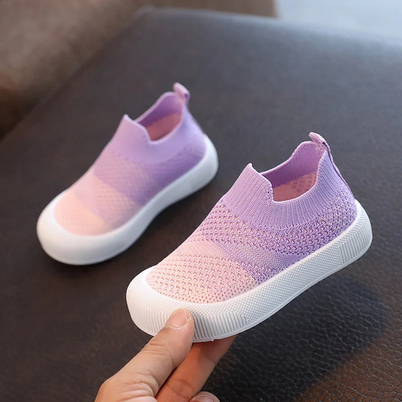 Size 2031 Children Shoes Spring Autumn Kids Sneakers Soft Breathable Mesh Boys Slipon Shoes Patchwork Color Girls Shoes250828