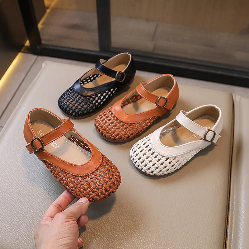 Girls Shoes 2024 Summer Childrens Sandals Non slip Soft Sole Knitted Comfortable and Breathable Princess Shoes250828