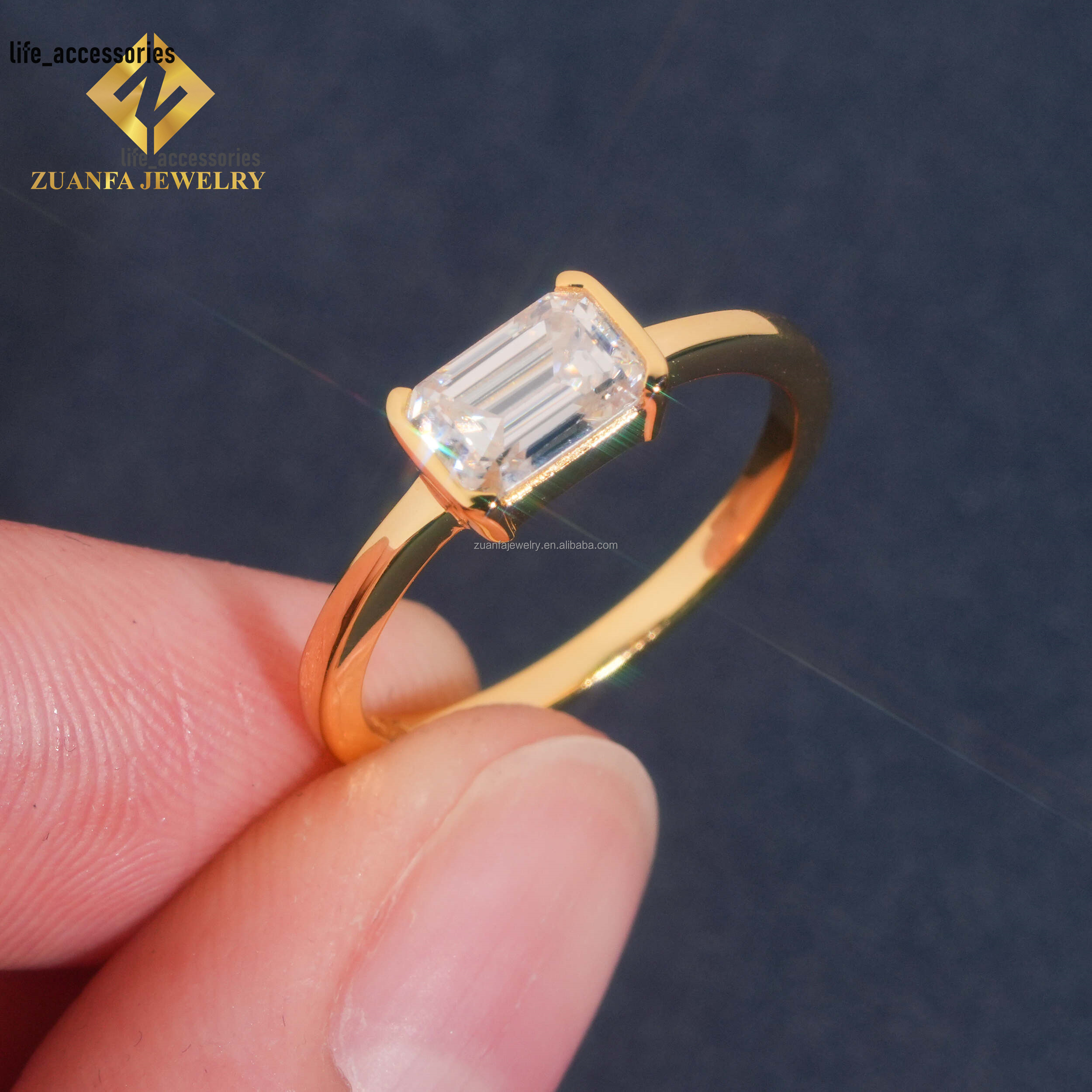 Christmas Gift Bridal Jewelry Wedding 925 Sterling Silver Gold Plated 1Ct Emerald VVS Moissanite Solitaire Engagement Ring Women