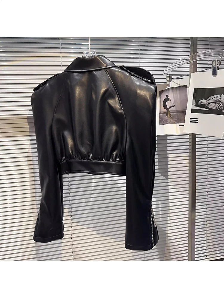 Mauroicardi Spring Autumn Short Black Pu Leather Jacket Women Threedimensional Pockets Shoulder Pads Long Sleeve Clothes 2025 250828