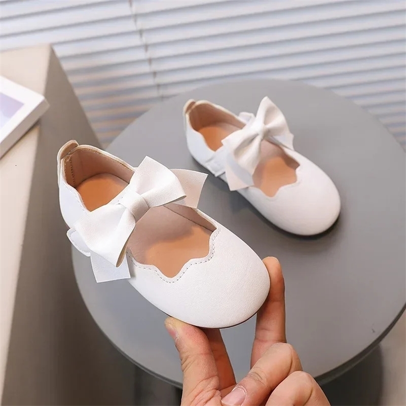 Girls Mary Jane Shoes Children Solid Color Bow Roundtoe Bow 2024 Kids Fashion Soft Moccasin Shoes Baby First Walker Shoes250828ww