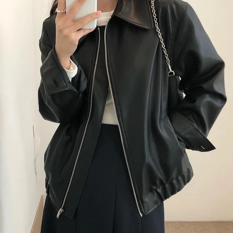 Womens Leather Jacket Zipper Loose Casual Korean PU Motorcycle Jackets Autumn Black Long Sleeved Turndown Collar Coat Women 250828