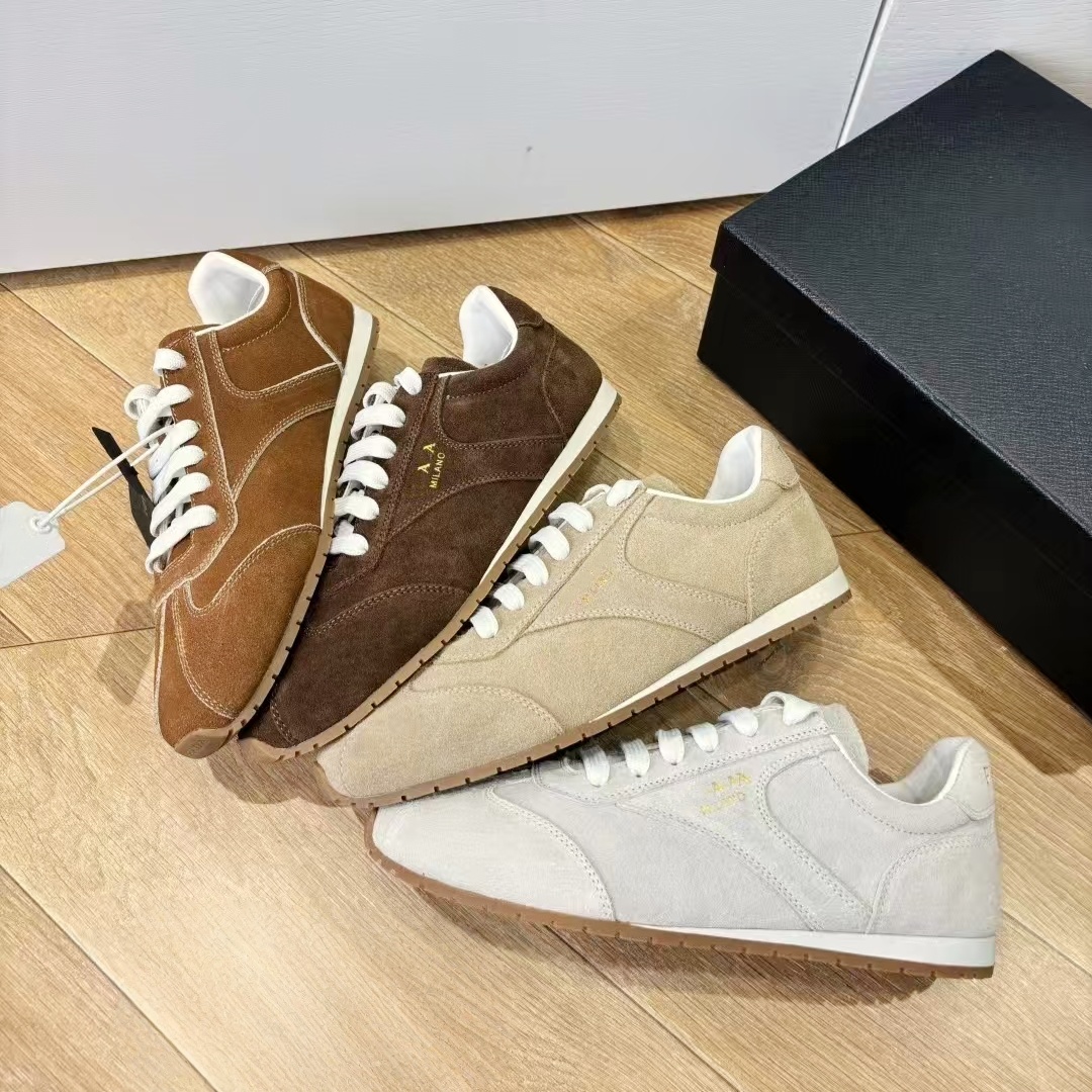 Women's designer Casual shoes edition Cowhide suede leather flat German training shoes Luxury shoe High quality Rubber sole outdoor hiking walk