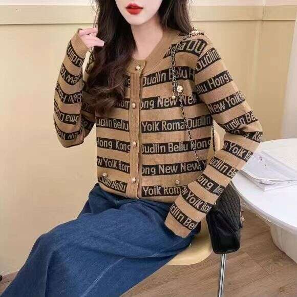Women's Clothing designer patterned cardigan age reducing fashion 2024 spring and autumn new style sweater jacket for women