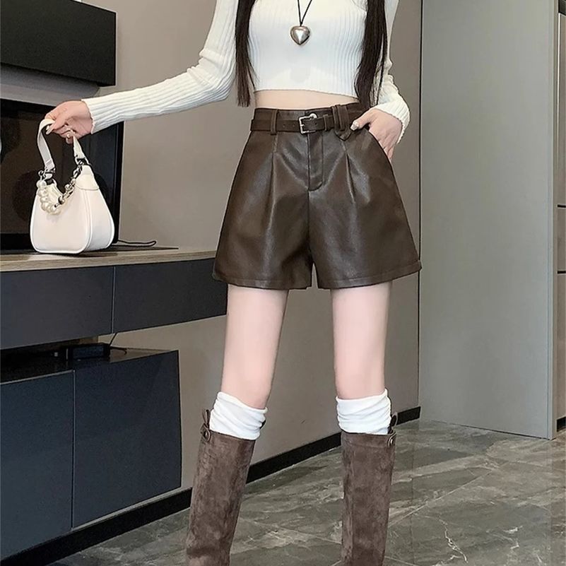 Fashion PU Solid Shorts Women Autumn Winter Retro A Line High Waist Button Zipper Short Pants Y2K Streeet Wide Leg Shorts Korean 250828