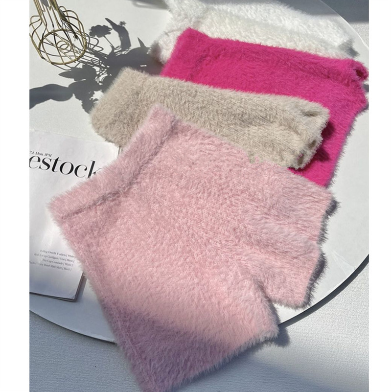 Womens Autumn Winter Faux Mink Hair Shorts Sweet Soft High Waist Slim Hairy Elasticity Shorts Fashion Knitting Homewear Shorts 250828