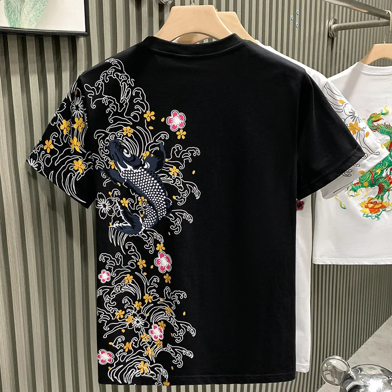 Trendy Europeanstyle Chinese koi shortsleeve Tshirt for men summer trendy mens top 250828