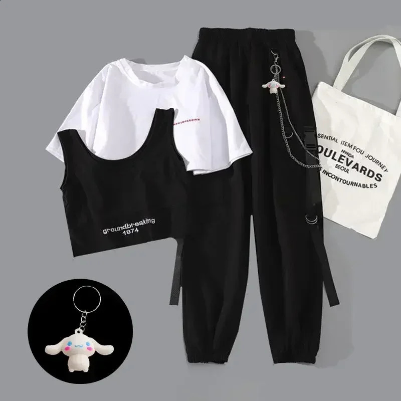 Womens Harajuku Cargo Pants 2 Piece Sets Streetwear Twopiece Black White Tshirt Shortsleeved and Ribbon Chain Pants 250828