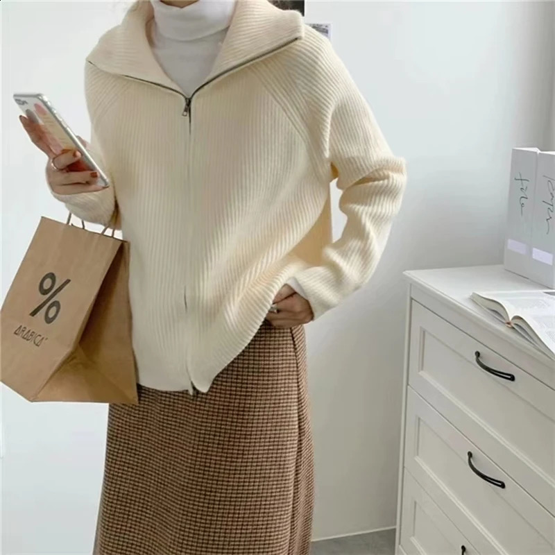Women Vintage Zipper Cardigan Sweaters Korean Casual Long Sleeve Lazy Wind Knitted Coat Fall Retro Turn Down Collar Tops 250828