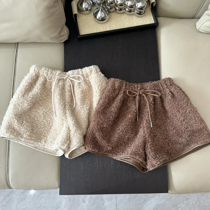 Womens Shorts Fall And Winter 2000s Y2K French Fashion Elasticated Waist High Waist AllInOne Soft Plush Casual Shorts 250828