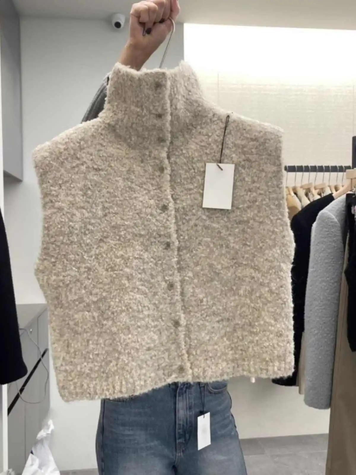 Retro High Neck Short Knitted Vest For Women In Autumn And Winter Fashionable And Versatile Single Breasted Casual Vest 250828