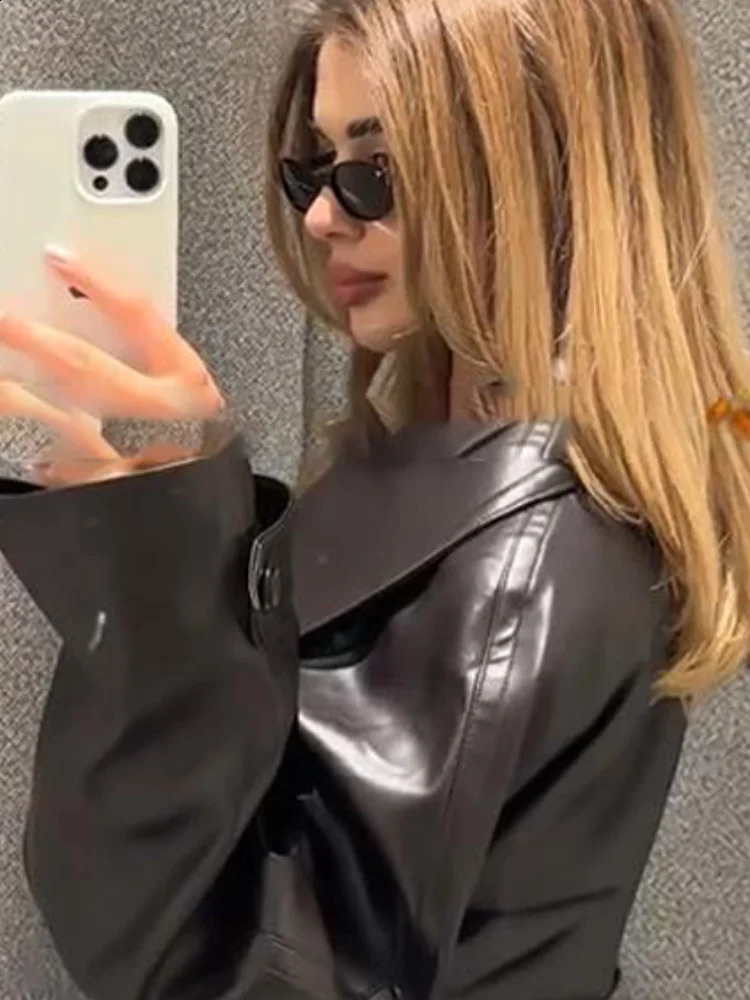Vintage Black Faux Leather Women's Biker Jacket, Casual Full Sleeve Coat with Lapel Collar, Zipper Closure, Synthetic Leather Lining, Ribbon Detail