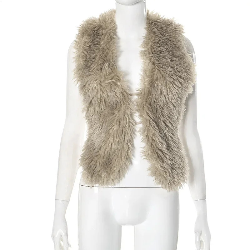 Sexy Backless Halter Faux Fur Vests for Women Top 2025 Winter Fashion Slim Sleeveless Fake Fur Collar Y2K Cropped Jackets Female 250828