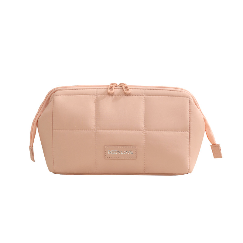 Le nouveau sac de rangement à cadre en acier Yunjian I452 A5 Runhui pour les cosmétiques