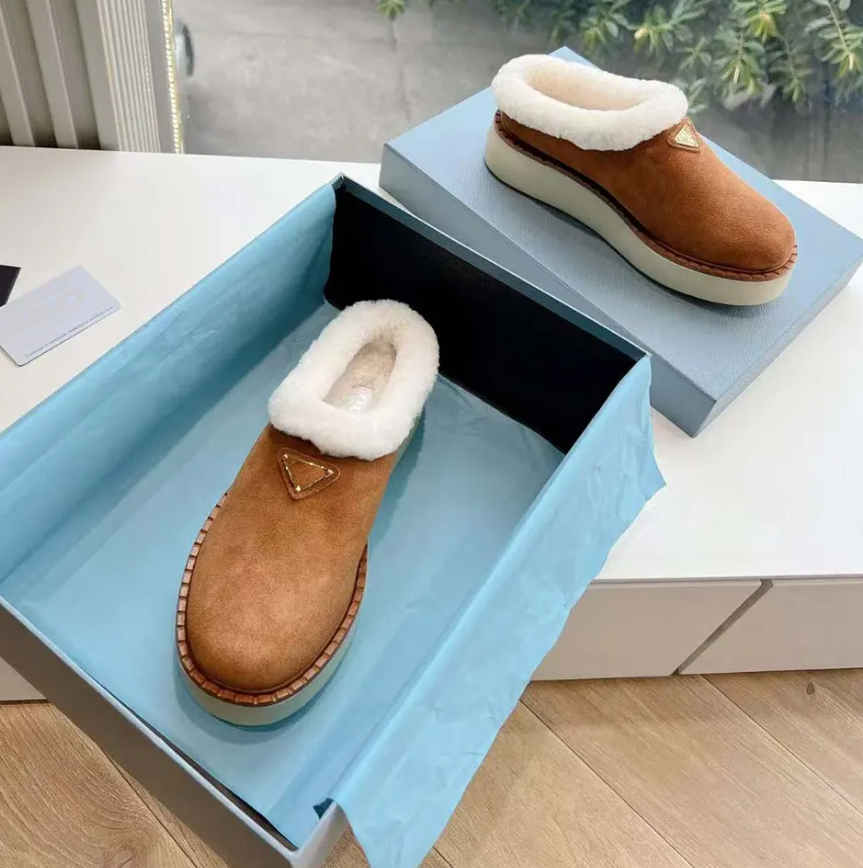 2025s Women warm booties Platform shoes Women warm wool rubber sole flat Shearling suede slippers shearling fur slipper brown black khaki with box 3
