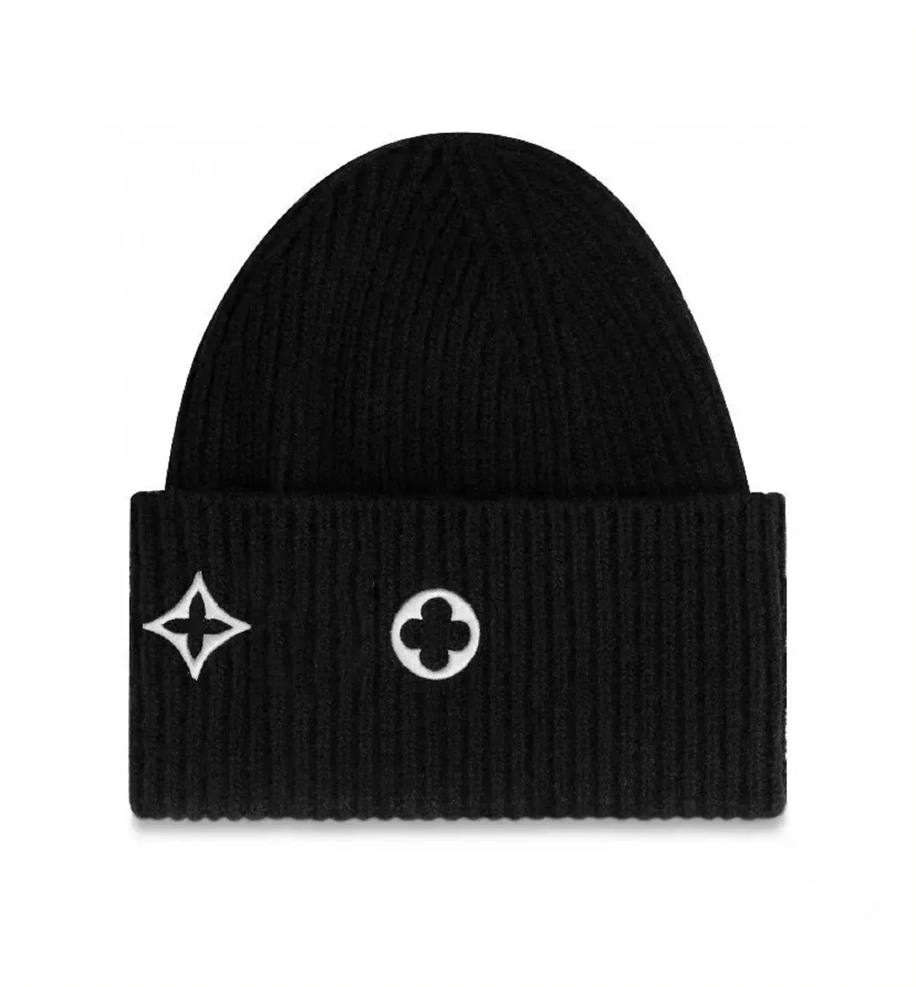 Fashion designer knitted beanie, luxury classic letter pattern jacquard, high-quality wool hat, versatile outdoor Ski warm hat for couples gift in a