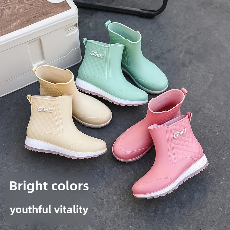 Fashionable Waterproof Womens Rain Shoes Short Boots Anti-slip Wearable Rubber Boots Durable Rainwear For Outerwear 250304