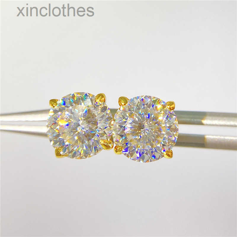 Amérique et mode européenne 925 argent sterling or plaqué bling Moisanite Diamond Round étalons boucles d'oreilles beaux bijoux cadeau