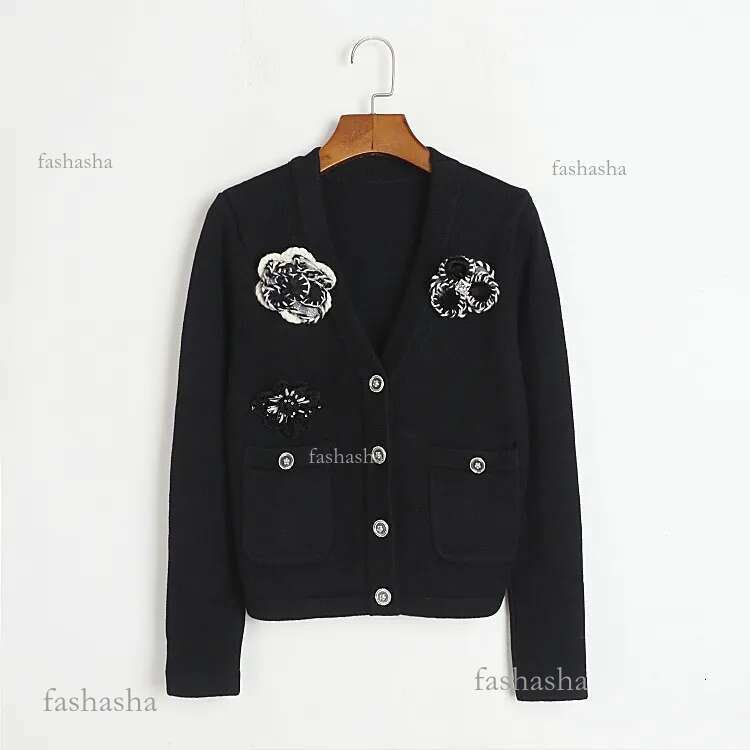 1009 2024 Runway Summer Brand Same Style Sweater Long Sleeve V Neck Cardigan Fashion Clothes White Black High Quality Wom