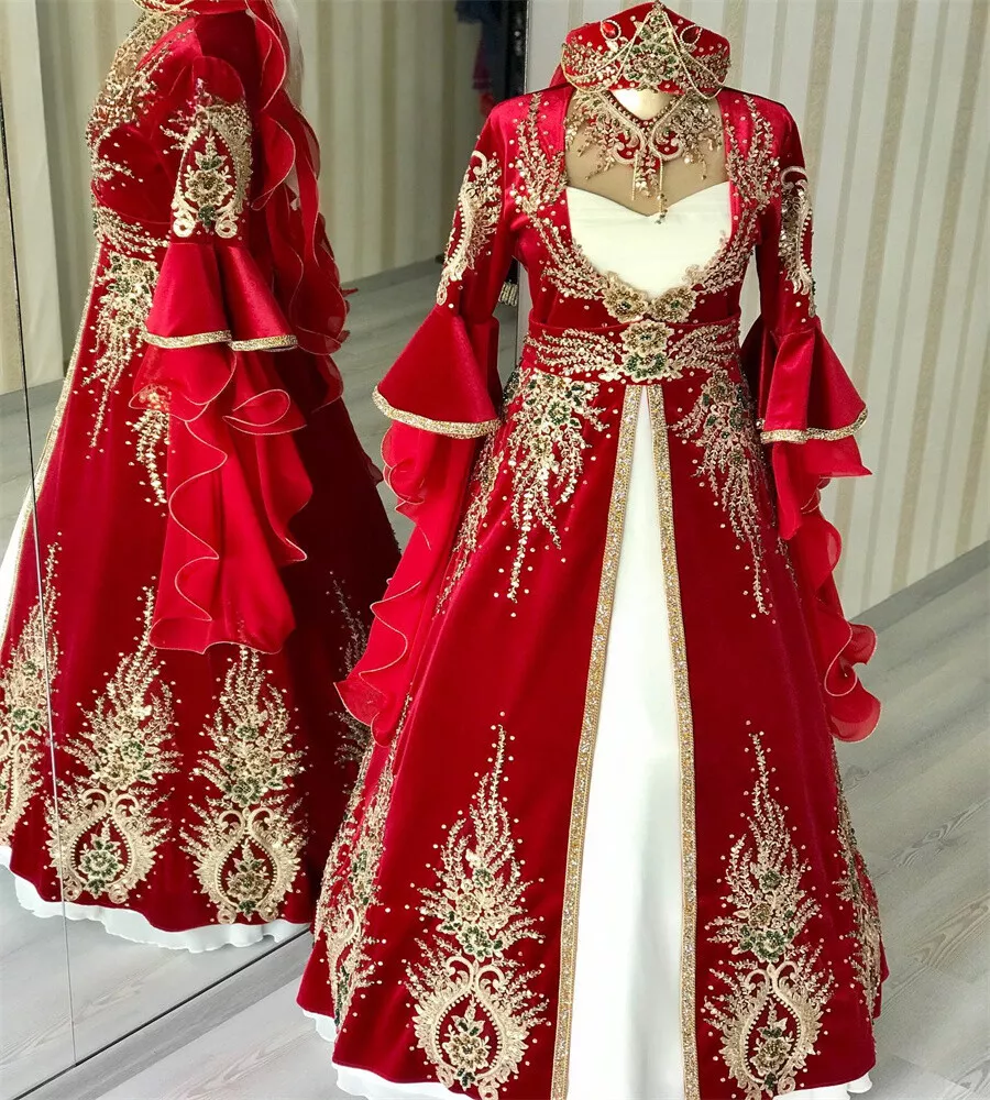 Elegant Arabic Kaftan Evening Dresses Red And White Long Satin Formal Occasion Gowns Gold Lace Appliques Crystals Beaded Floor Length Events Party P