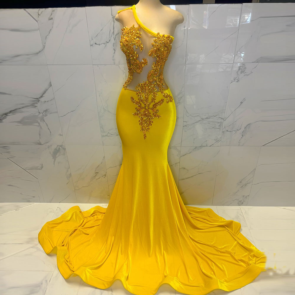 Yellow Prom Dresses 2026 One Shoulder Rhinestone Crystal Mermaid Party Gowns Formal Occasion Evening Dress