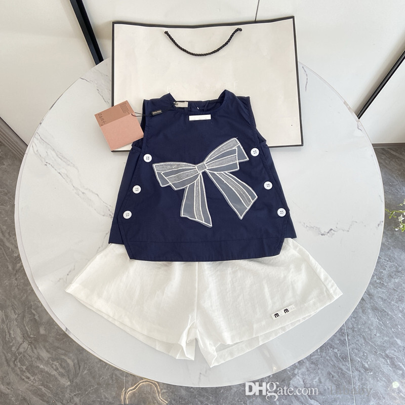 2025 Summer Kids Designer Clothes Baby Girls Two Piece Set Cute Sweet Bow Sleeveless Tank Top+Shorts Luxury Sets Outfits