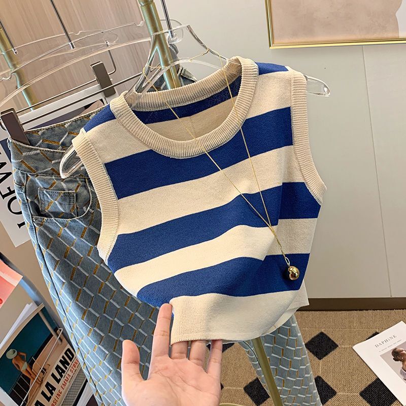 2025 Designer's New Top Women's Striped Round Neck Slim Fit Tank Top Cute Girls' Sleeveless Knitted Shirt Outdoor Sports