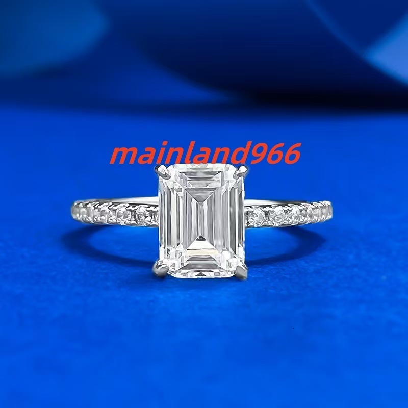 High Quality 2ct D Color Emerald Cut Moissanite Diamond 925 Sterling Silver Womens Wedding Ring with 18K White Plating