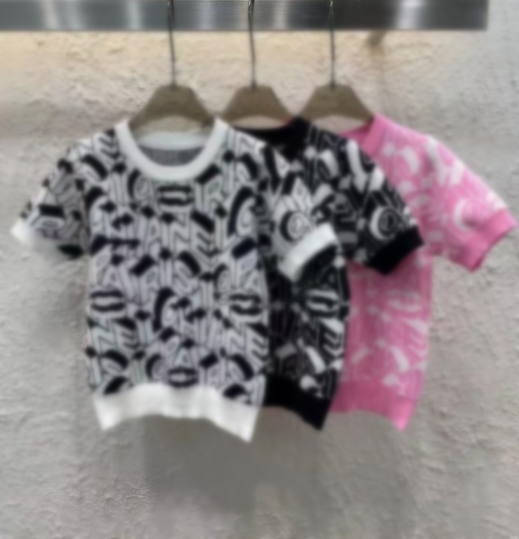 Pullage pour femmes 2025 Nouveau créateur t-shirts décontracté en tricot à manches courtes t-shirts Top Fashion Jacquard Luxury Vêtements