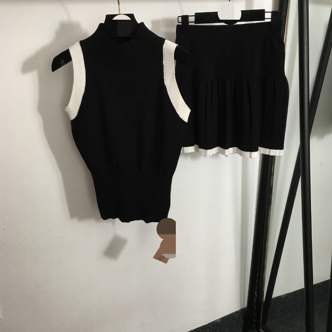 30221 2025 Spring Summer Two Pieces Sets Crew Neck Empire Black Apricot Pullover Long Sleeve Empire Long Skirt 20241742