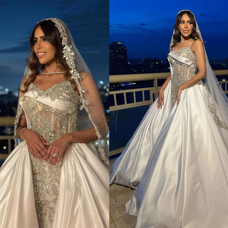 Gorgeous Wedding Dresses Ball Gown Strapless Satin Lace Crystal Appliques Beads Sequins Plus Size Floor-Length Court Gown Customized Bridal Gowns Ve