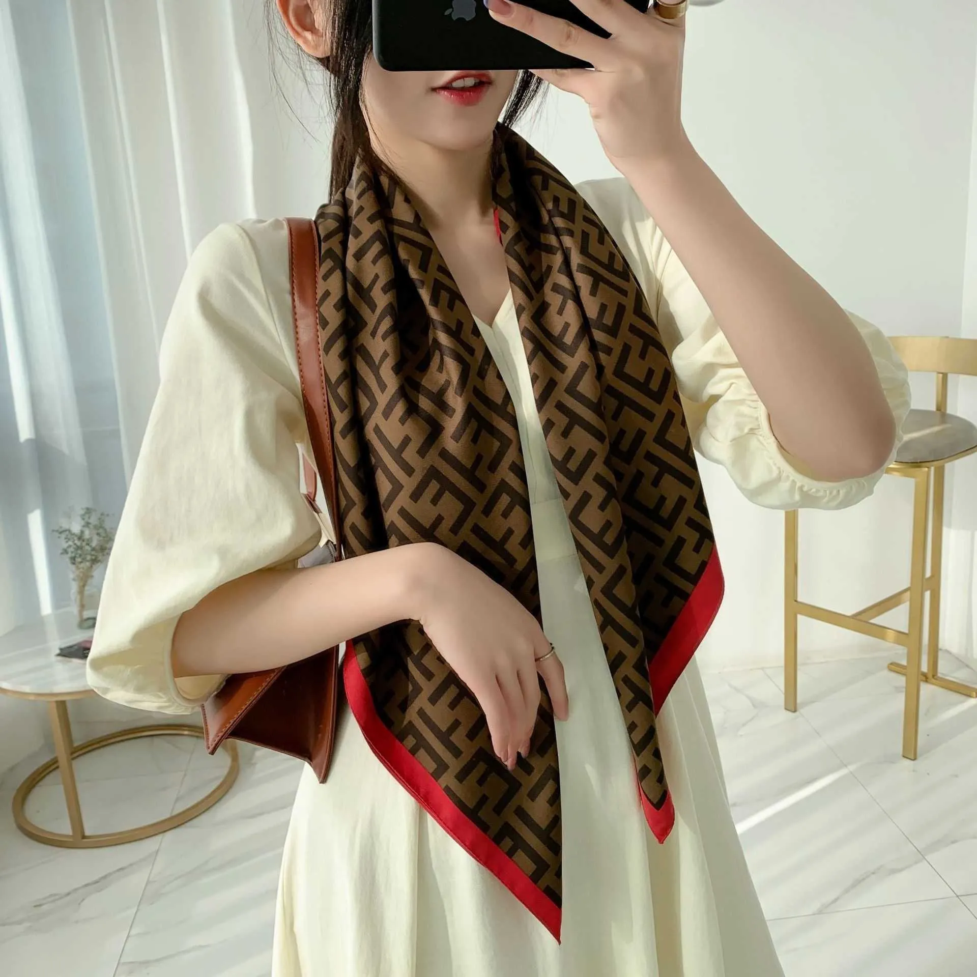 Designer silk scarf Expensive Brand New 90x90CM Luxury Lattice Geometric Silk Scarf Women's F Print Fashion Square Bandana