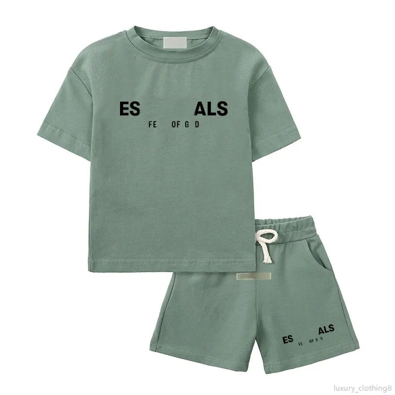 Summer Brand Kids T Shirts Luxury T-shirts Short Sleeve Designer Tshirts Boys Girls Clothes Baby Summer Tops Tees Children 100-150