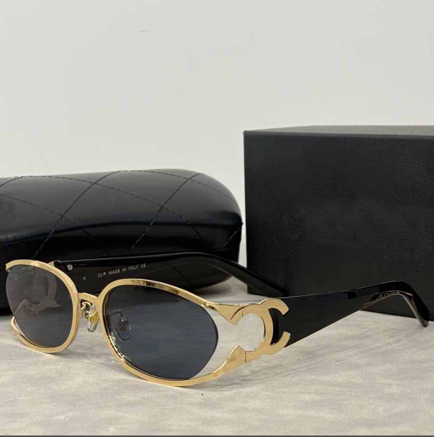 Women's channels Sunglasses Classic Oval lens Metal frame Men's Beach sunglasses UV protection designer styling accessories