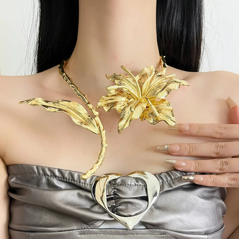 Exaggeration Oversized Lily Of The Valley Flowers Metal Necklaces Chokers Neck Accessories Jewelry Gifts for Girls Women250305