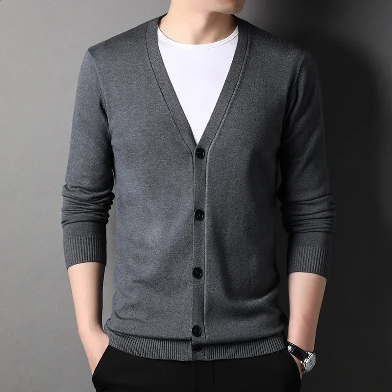 Spring and Autumn Knitted Cardigan Mens Clothing Korean Style Fashionable Singlebreasted Slim Fit Vneck Sweater Coat 250311