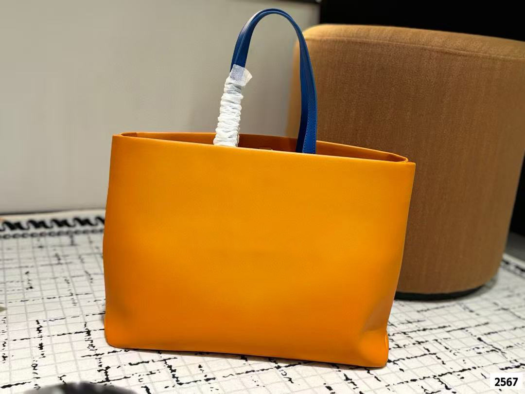 luxurys Clutch Bags designers fashion womens crossbody wallet backpack handbags purses card holder handbag shoulder tote bags mini 2025