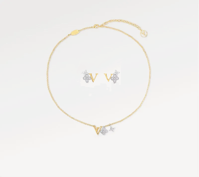 Avec des ensembles de bijoux de marque de fleurs de créateur de boîte