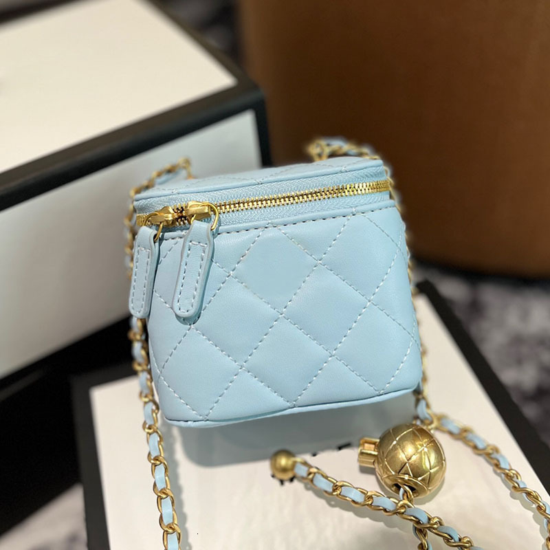 cm Calfskin Leather Ladies Designer Mini Makeup Bag Vanity Box Colors Gold Ball Adjustable Matelasse Chain Shoulder Cross Body Handbag with Mirror Z