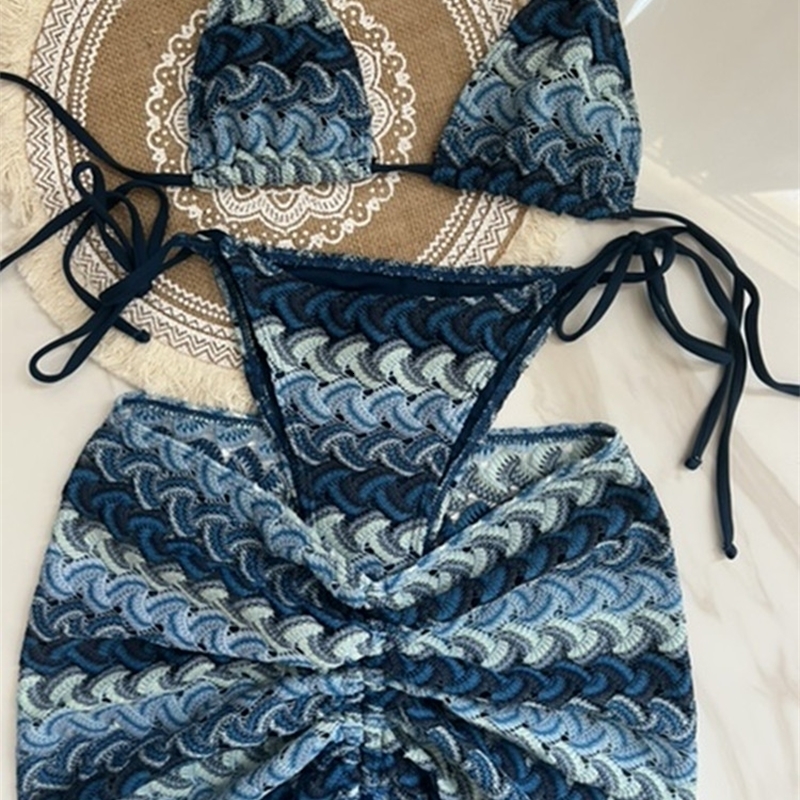 Femme en maillot de bain en tricot à crochet bikini jupe tripied set divisé bleu violet 250211