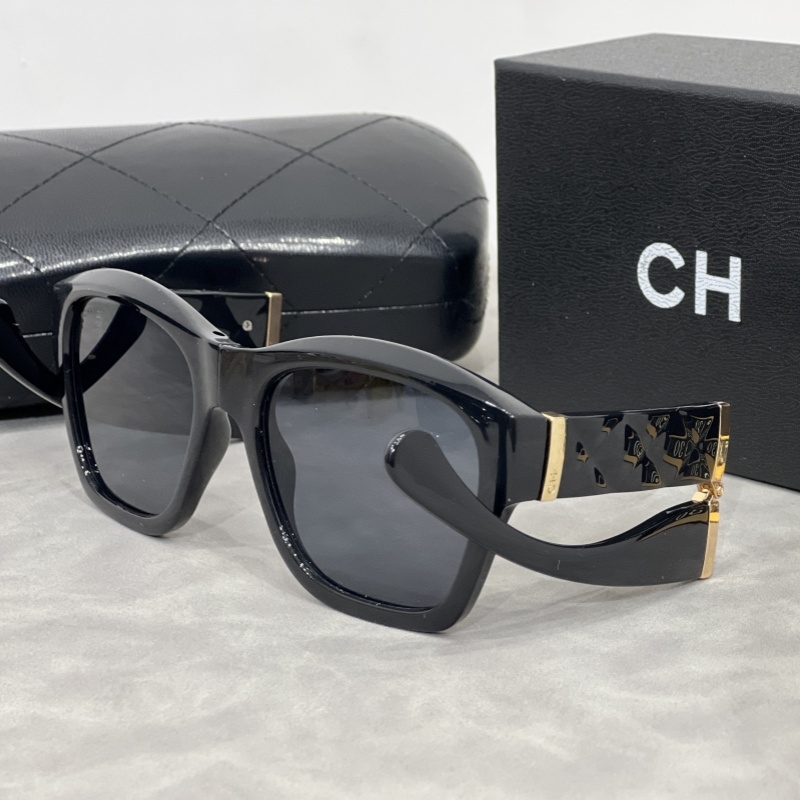 New Fashion 6130 Designer Sunglasses Mens Foldable Sunglasses Womens UV resistant Mountaineering Ultra Light Sunscreen Sunglasses Fashion Small Wome