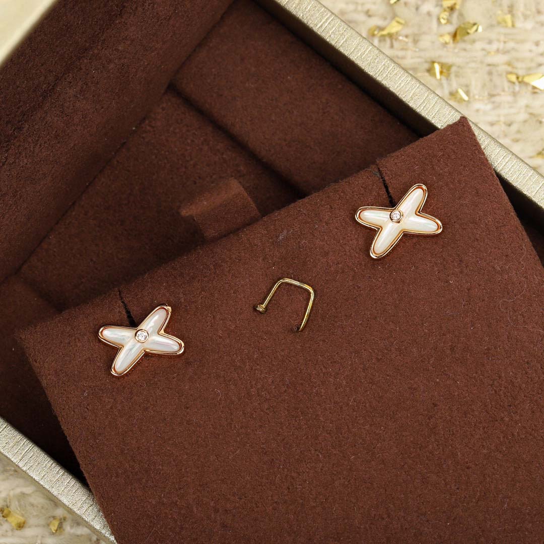 2025 Luxury quality charm stud earring cross style with white shell beads in rose gold color have stamp PS6285A