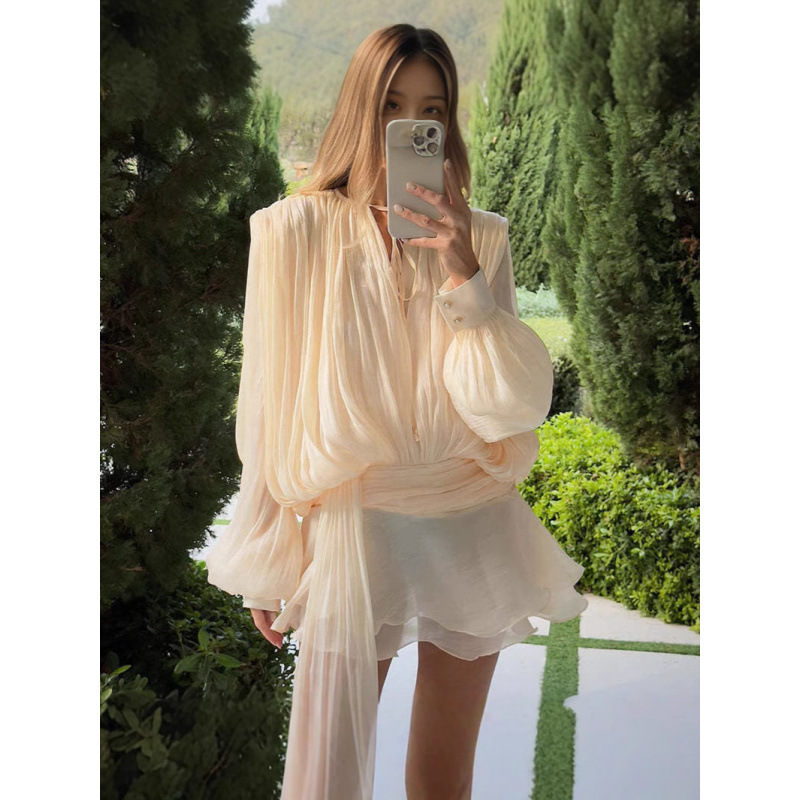 Manches de robe à bulles en maille plissées manches de chemise collier en dentelle