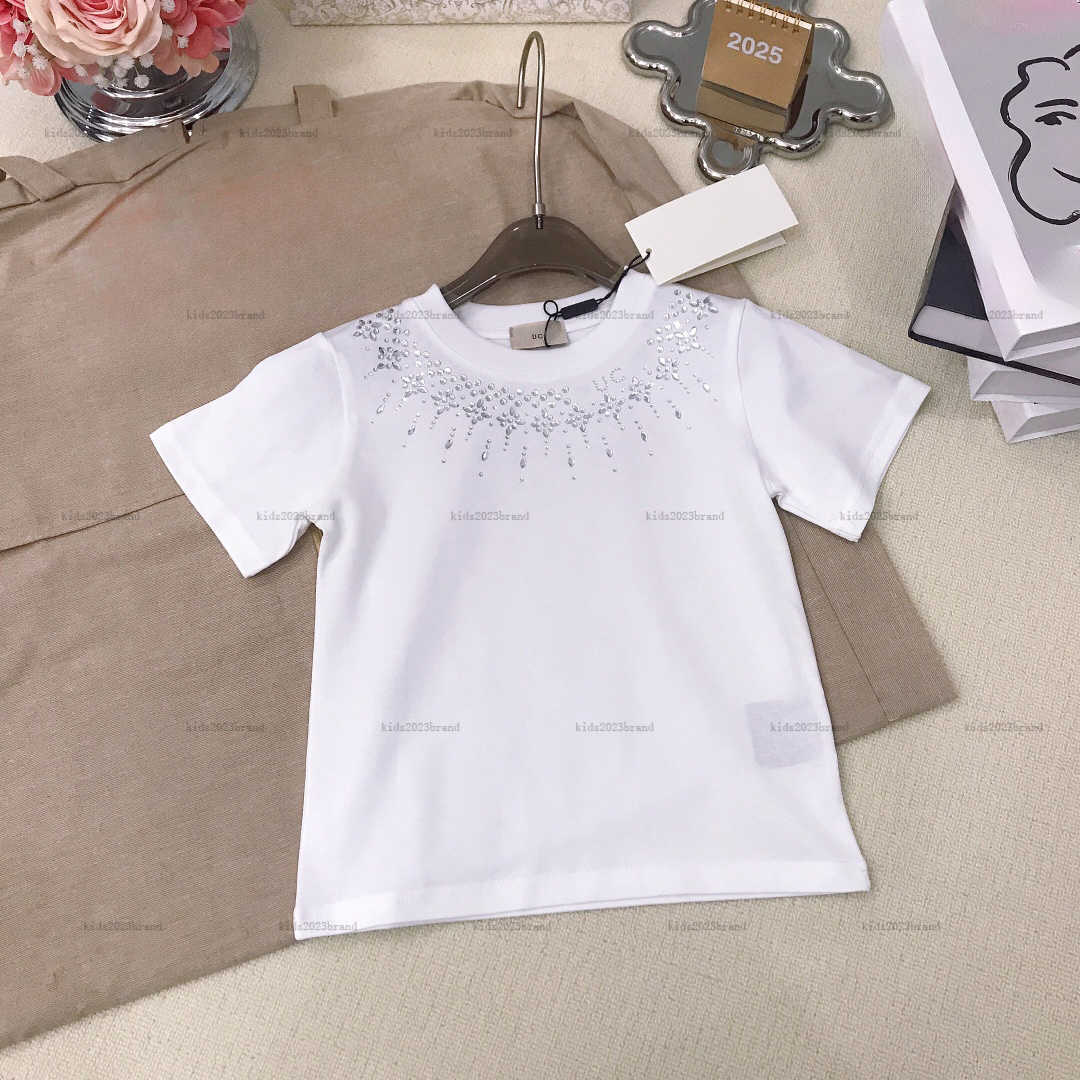 Nouveau bébé t-shirt Sparkly Sequins Child Tshirt Round Neck Kids Designer Vêtements Complete Label Boys Girls Short Sleve Tees A14X07N055-D
