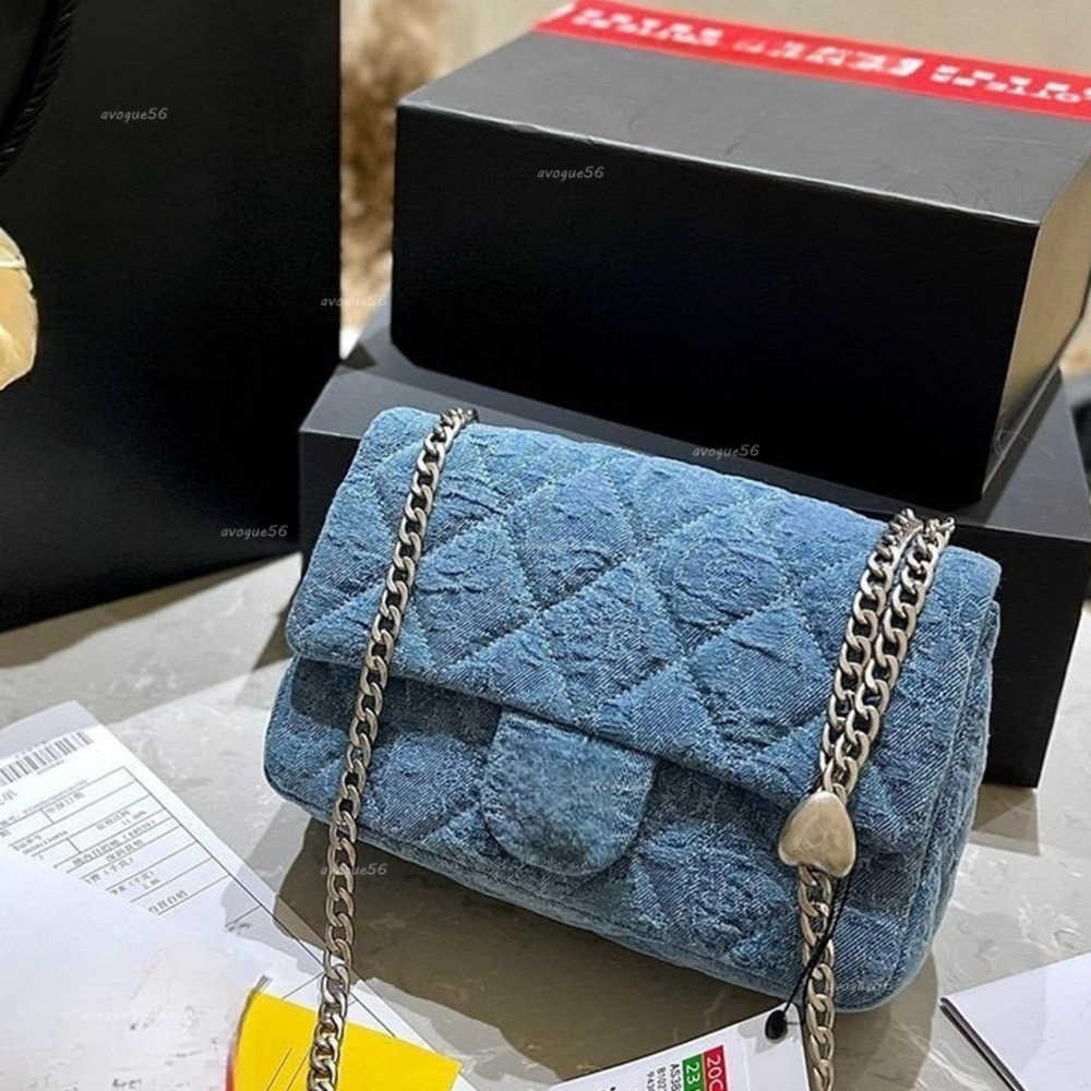 Luxurys Sacs à main sac à main mini-rabat à rabat à rabat à main sac d'épaule sac à main rose bleu denim ajustement cardiaque en argent sangle de