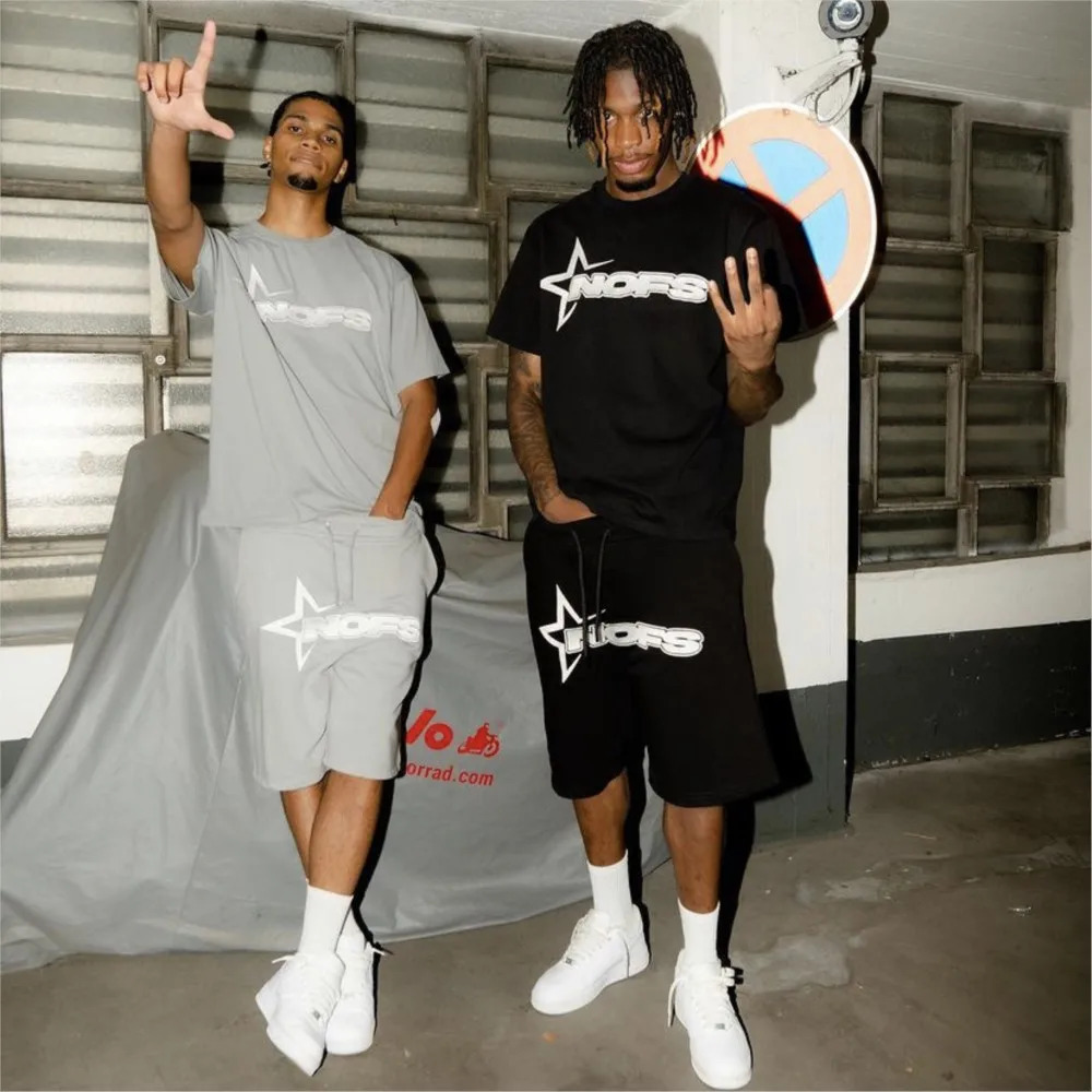 T-shirt y2k court kpop street moderne imprime unisexe à manches courtes tops décontractés sort à crampons pantalon femmes hommes vêtements t-shir