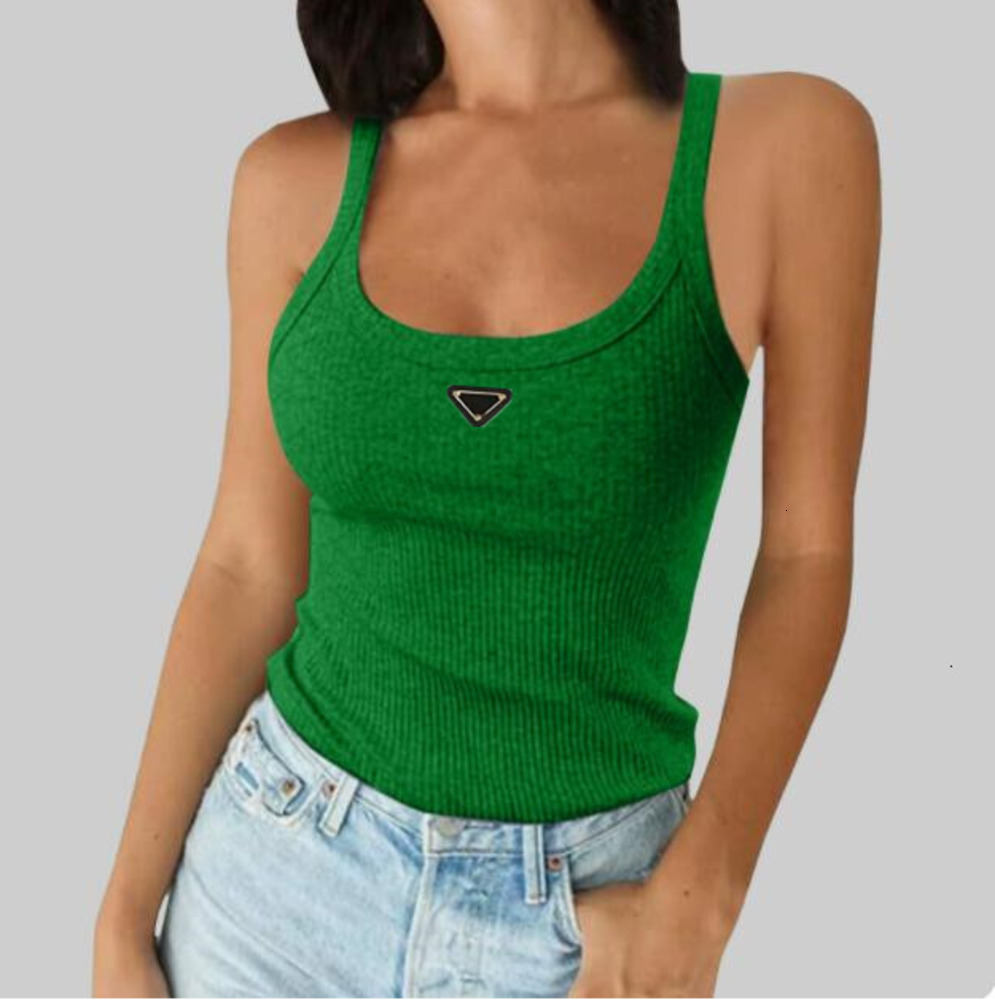 25ss Cropped T Shirts Women Knits Tank Top Designer Embroidery Vest Sleeveless Breathable Knitted Pullover Womens Sport Tops Summer Short Slim